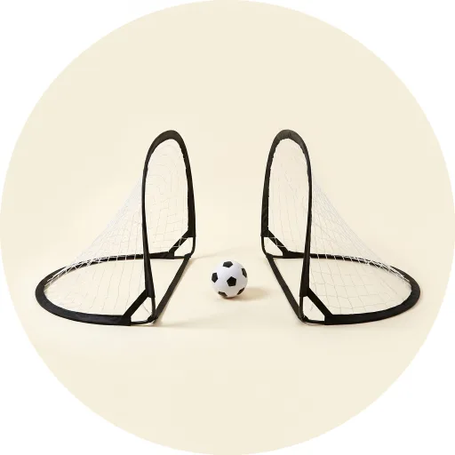 Ilustración de Set de 2 porterías de fútbol plegables (50 x 44 x 44 cm)